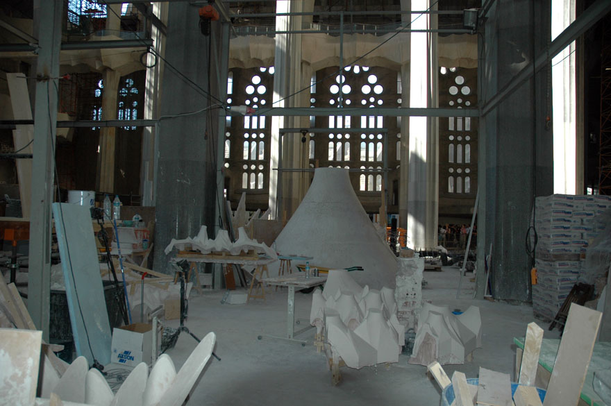 006 Sagrada Familia Construction on Main Floor